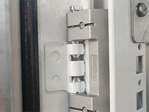  مفصلة الباب