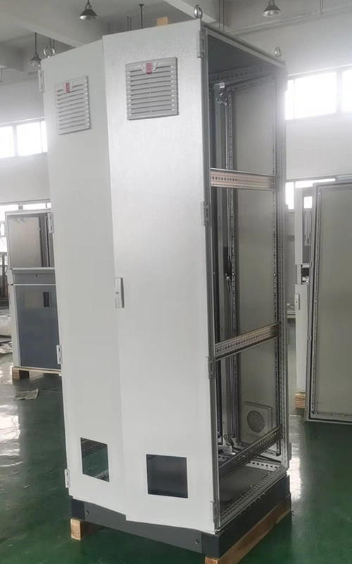 حاوية لوحة تحكم كهربائية، بهيكل فولاذي مشكل بـ 16 طية