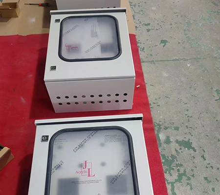 حاوية لوحة التحكم الكهربائية، تُثبت على الجدار