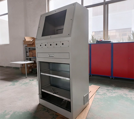 كابينة محطة تشغيل أرضية قائمة مع سطح هندسي مائل